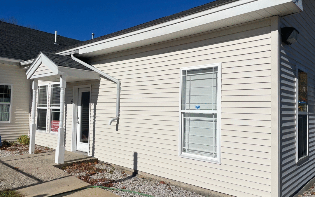 FOR LEASE – 1000 Sq Ft Professional Office Suite